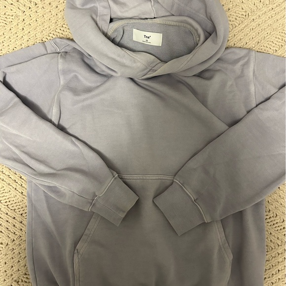 Aritzia TNA Perfect hoodie - Picture 1 of 4
